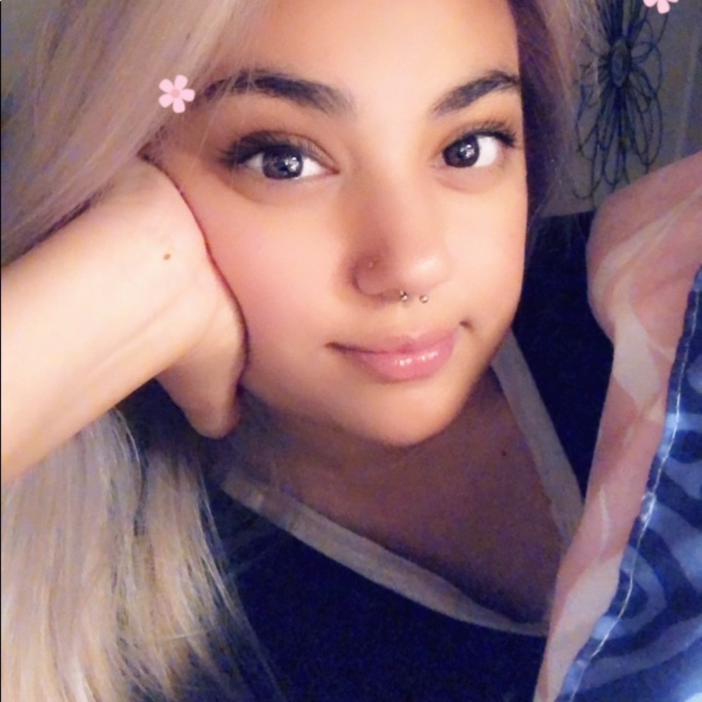 Meet your Posher, Kimberly